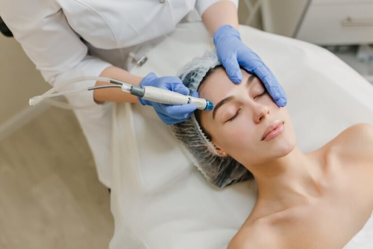 Benefits of Hydrafacial in Urdu ہائیڈرا فیشل کے فوائد